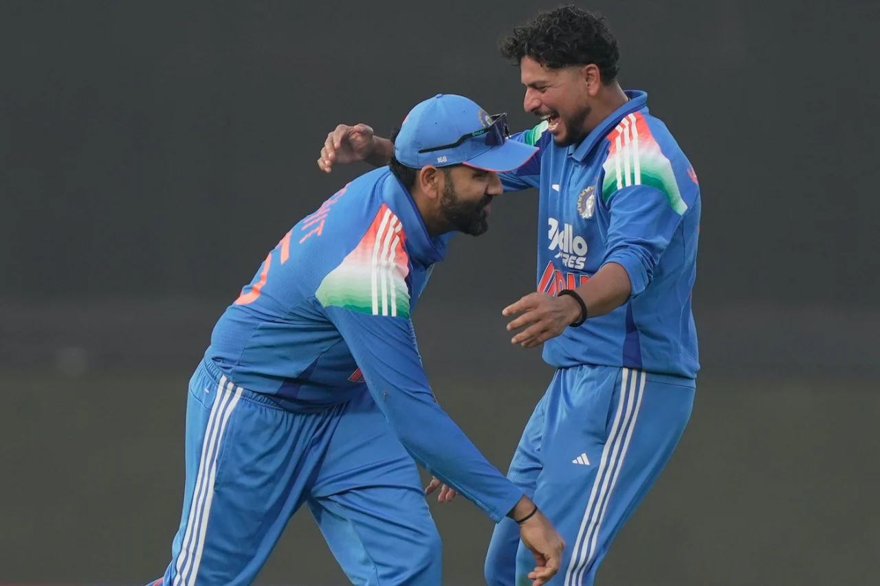 IND vs SA | Twitter reacts as Rohit laughter melts into disbelief at Kuldeep's shameless DRS antics