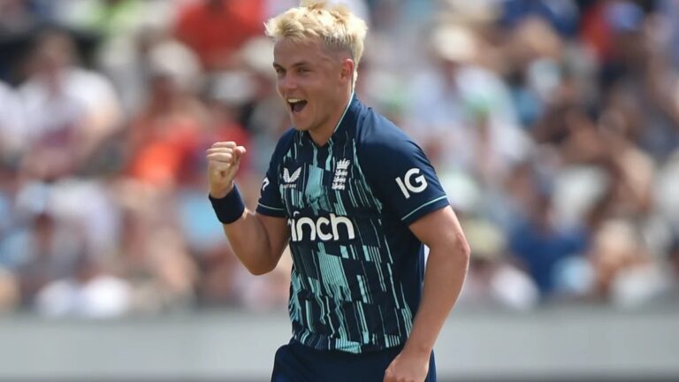 Sam Curran earned the man of the match award in the second ODI against the Proteas