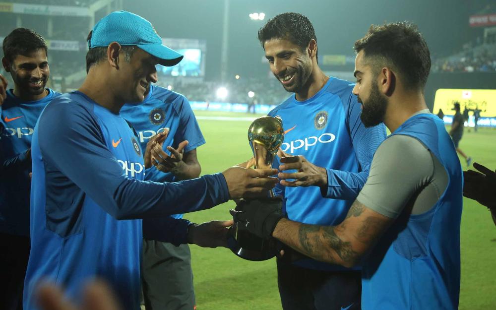 Ajit Agarkar differentiates Kohli and Dhoni's approach as skipper