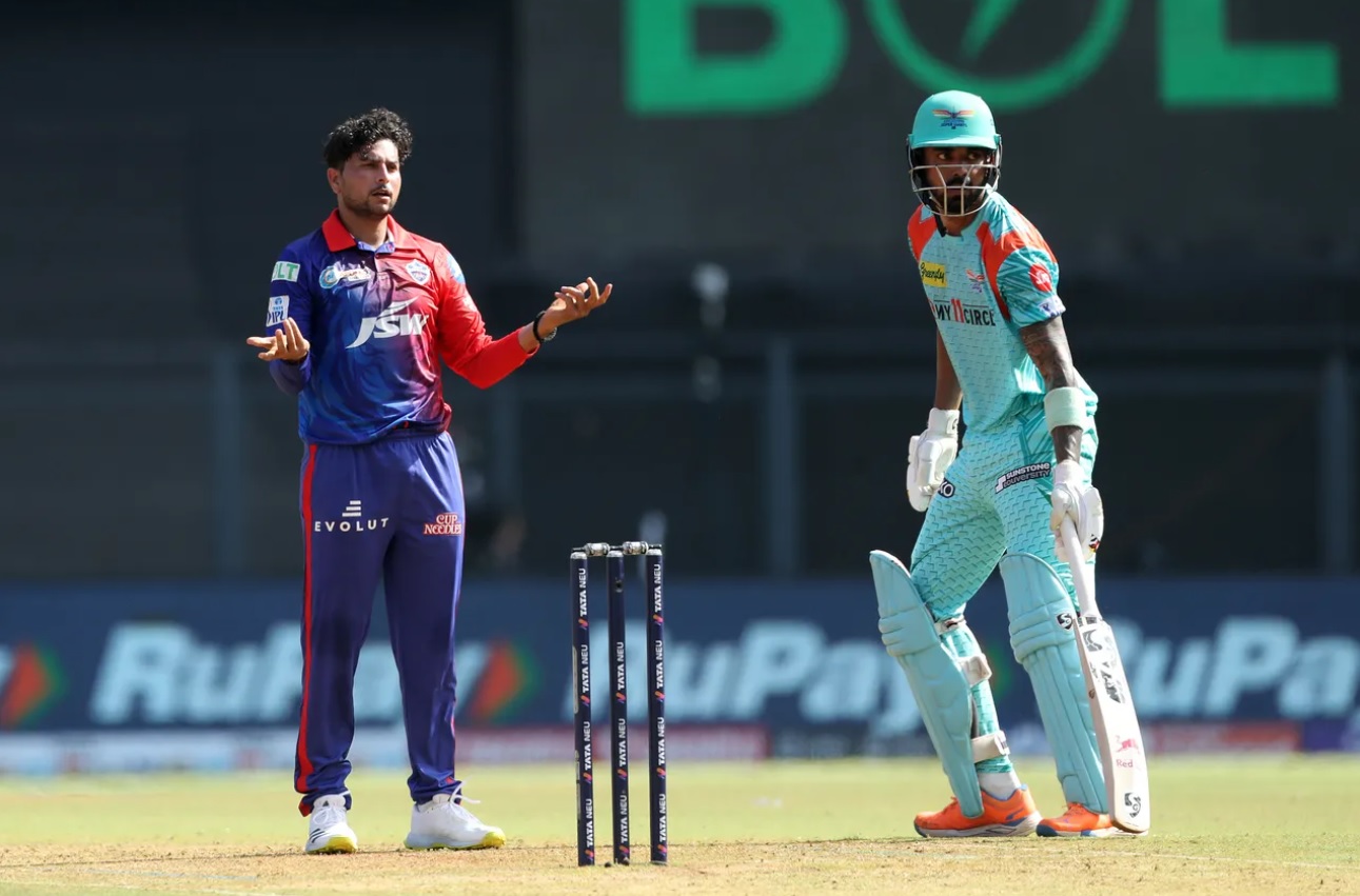 Kuldeep Yadav was unhappy after seeing Shardul Thakur's effort against LSG.