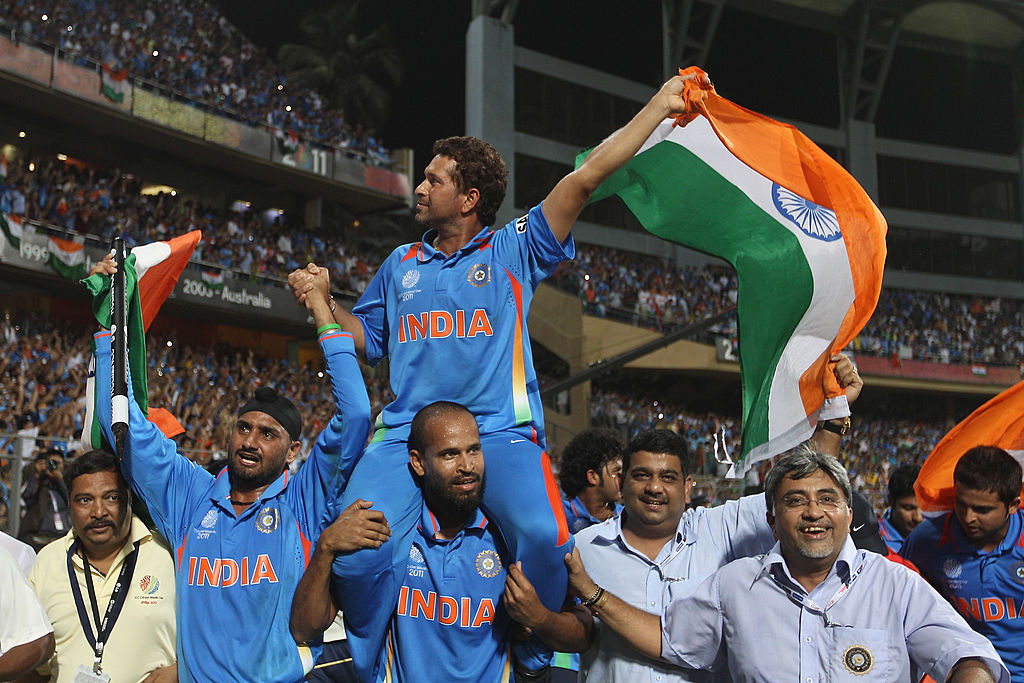 Goosebumps moment for me to lift Sachin Tendulkar on my shoulders, reveals Yusuf Pathan