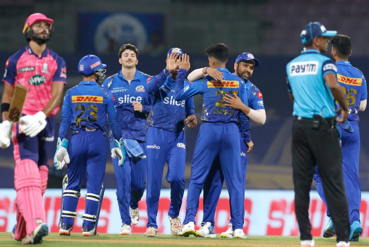 MI restricted RR to 158/6 in IPL 2022.