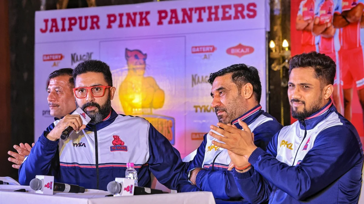 Abhishek Bachchan Praises Dabang Delhis PKL Season 12 Triumph