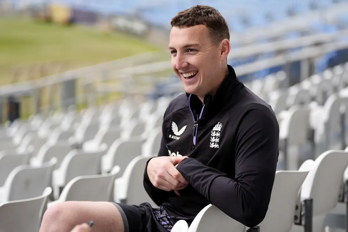 ENG vs ZIM | Twitter in mixed feelings as brutal headshot to Brook at slip has teammates in splits