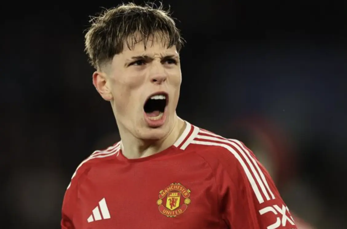 Manchester United Ready to Sell Garnacho to Chelsea