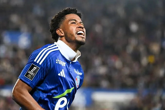 Arsenal Target Chelsea Midfielder Andrey Santos in Summer Move