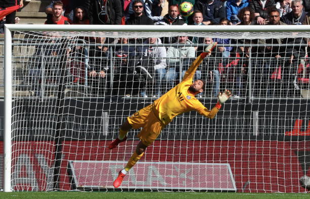 Rivalry with Keylor Navas has no effect on performances but it disturbs me, claims Gianluigi Donnarumma