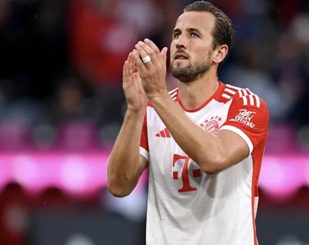 Harry Kane Treble Leads Bayerns 6-0 Bundesliga Opener