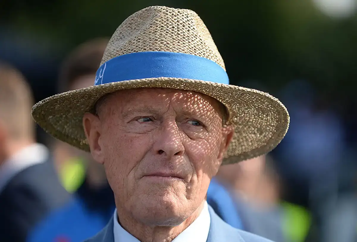 Geoffrey Boycott was born on October 21, 1940.