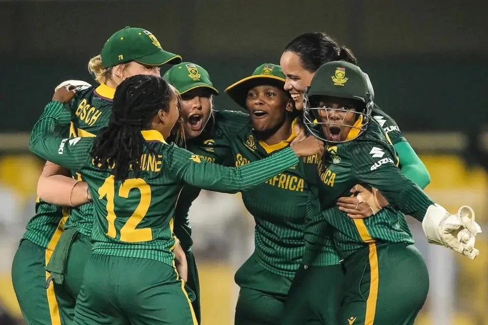 South Africa Women Continue Their Dream Run, Enter Third Straight Final.