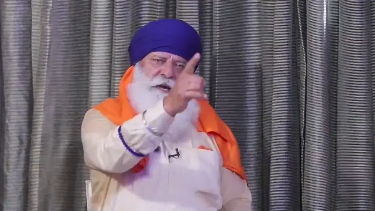 Yograj Singh ended his statements by saying that he has no qualities.